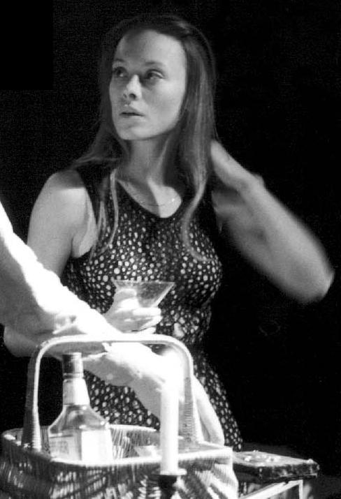 Linda Rybová (Elaine Vassal)