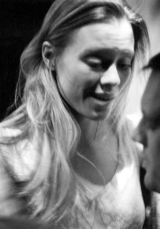 Linda Rybová (Elaine Vassal)