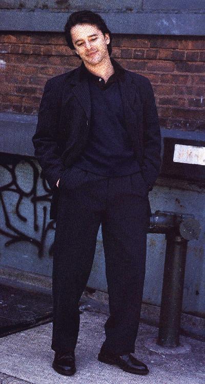 Gil Bellows (Billy Thomas)