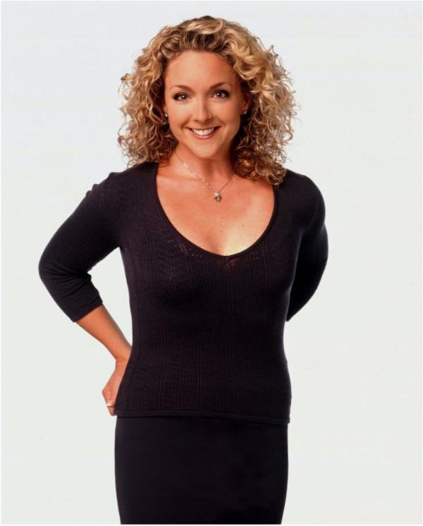 Jane Krakowski (Elaine Vassal)