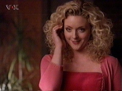 Jane Krakowski (Elaine Vassal)