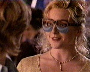 Jane Krakowski (Elaine Vassal)