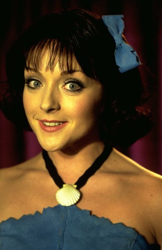 Jane Krakowski (Elaine Vassal)