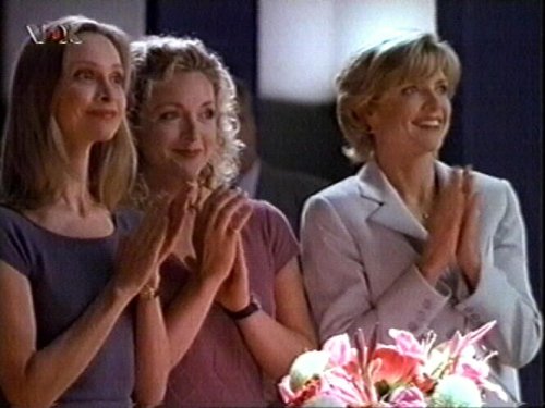 Courtney Thorne-Smith (Georgia Thomas)