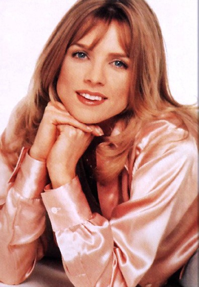 Courtney Thorne-Smith (Georgia Thomas)