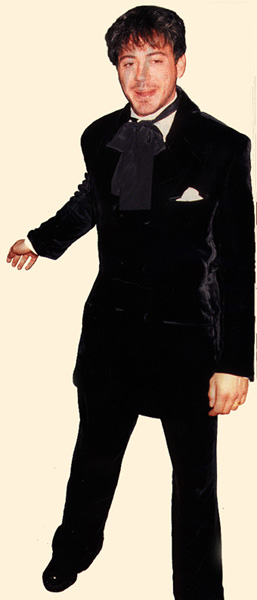 Robert Downey Jr. (Larry Paul)