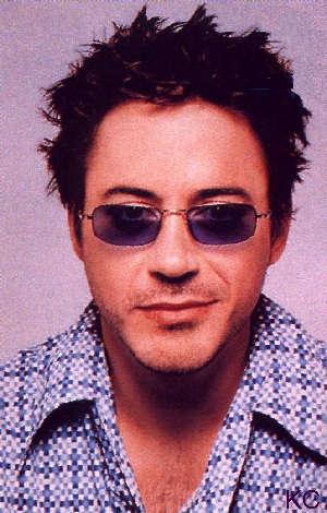 Robert Downey Jr. (Larry Paul)