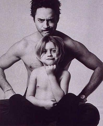 Robert Downey Jr. (Larry Paul)