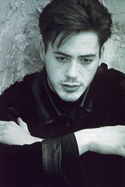Robert Downey Jr. (Larry Paul)