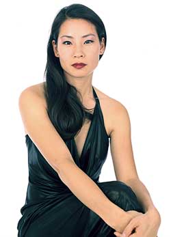 Lucy Alexis Liu (Ling Woo)