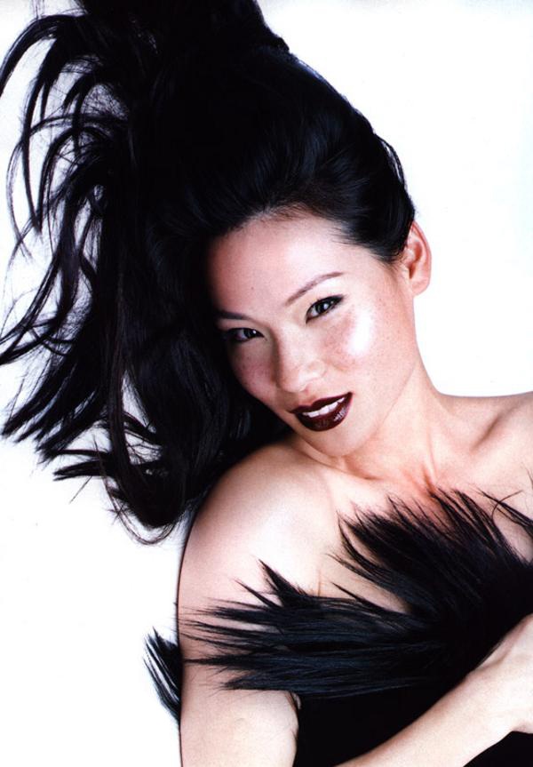 Lucy Alexis Liu (Ling Woo)
