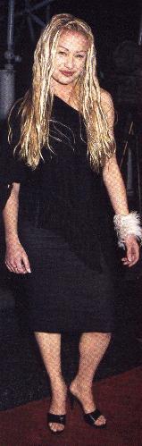 Portia de Rossi (Nell Porter)
