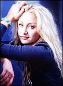 Portia de Rossi (Nell Porter)