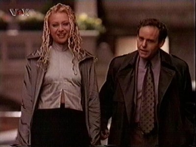 Portia de Rossi (Nell Porter)
