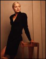 Portia de Rossi (Nell Porter)