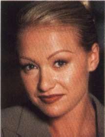 Portia de Rossi (Nell Porter)