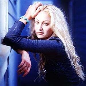Portia de Rossi (Nell Porter)