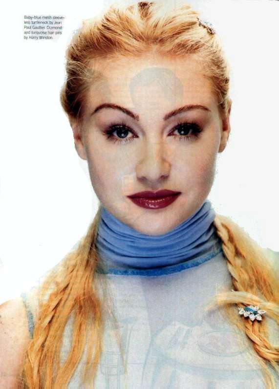 Portia de Rossi (Nell Porter)