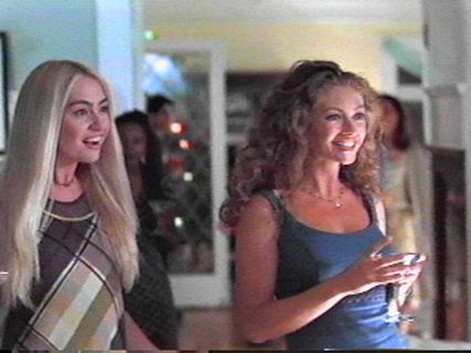 Portia de Rossi (Nell Porter)