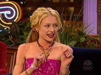 Portia de Rossi (Nell Porter)
