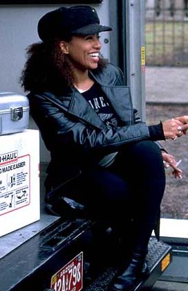 Lisa Nicole Carson (Renee Radick)