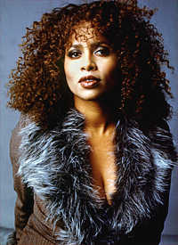 Lisa Nicole Carson (Renee Radick)