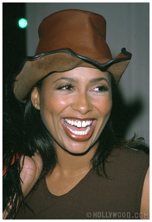 Lisa Nicole Carson (Renee Radick)